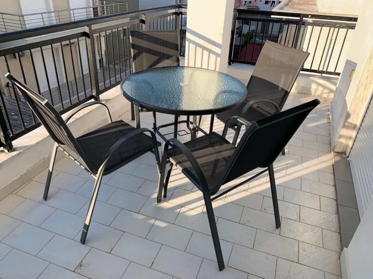 Apartment 30M From The Sea Thessaloníki Luaran gambar